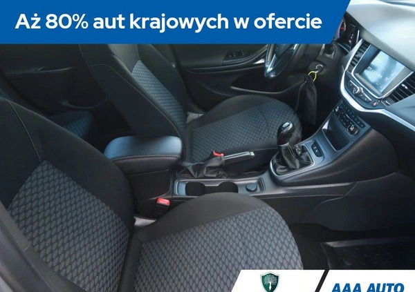 Opel Astra cena 54000 przebieg: 82679, rok produkcji 2016 z Siemiatycze małe 277